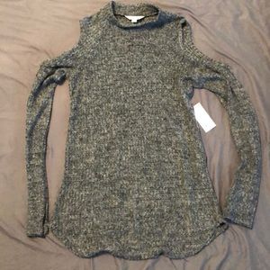 Cold shoulder long sleeve shirt